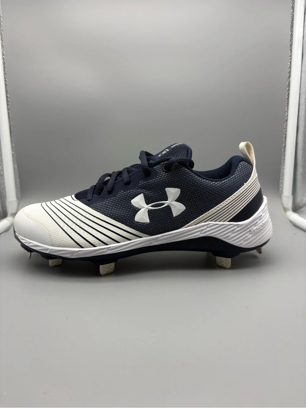 Under Armour | NEW! Glyde Fastpitch Softball Cleats - White Navy Blue ; Womens 7